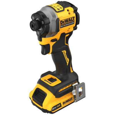 ATORNILLADOR DEWALT DCF885B 20V BAT 3AMP IMPACTO ATORNILLADOR DEWALT DCF885B 20V BAT 3AMP IMPACTO